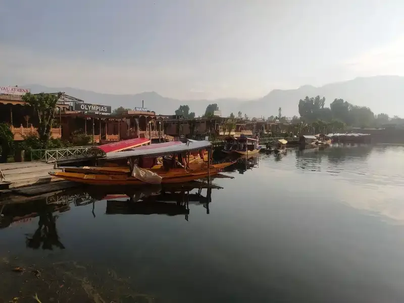 Dal Lake, Srinagar